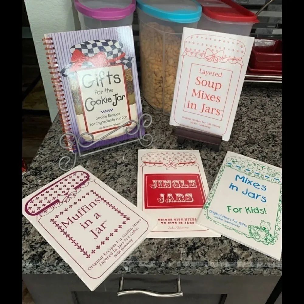 LOT of 5 Gifts In A Jar Cookbooks #CB1